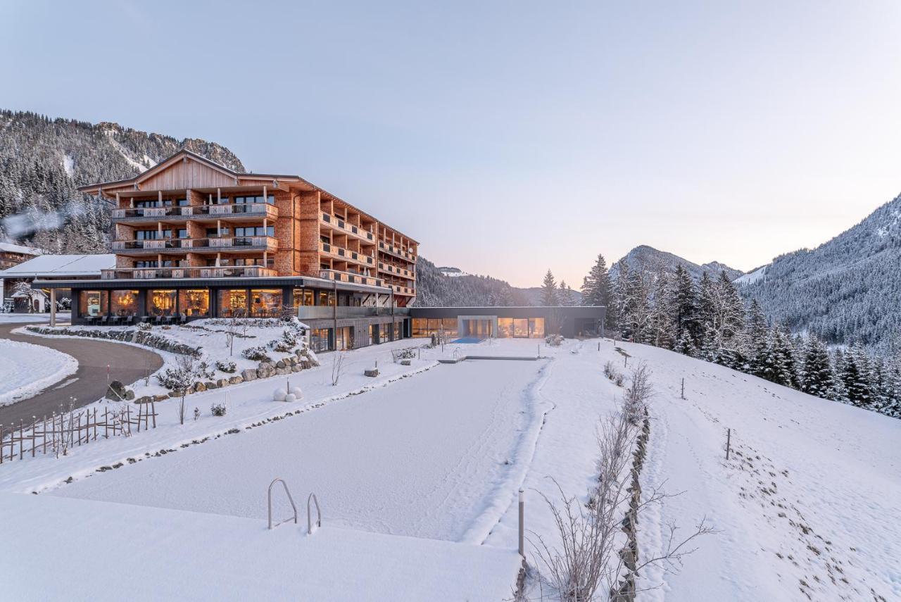 Ruhehotel & Naturresort Rehbach - Adults Only Schattwald Ngoại thất bức ảnh