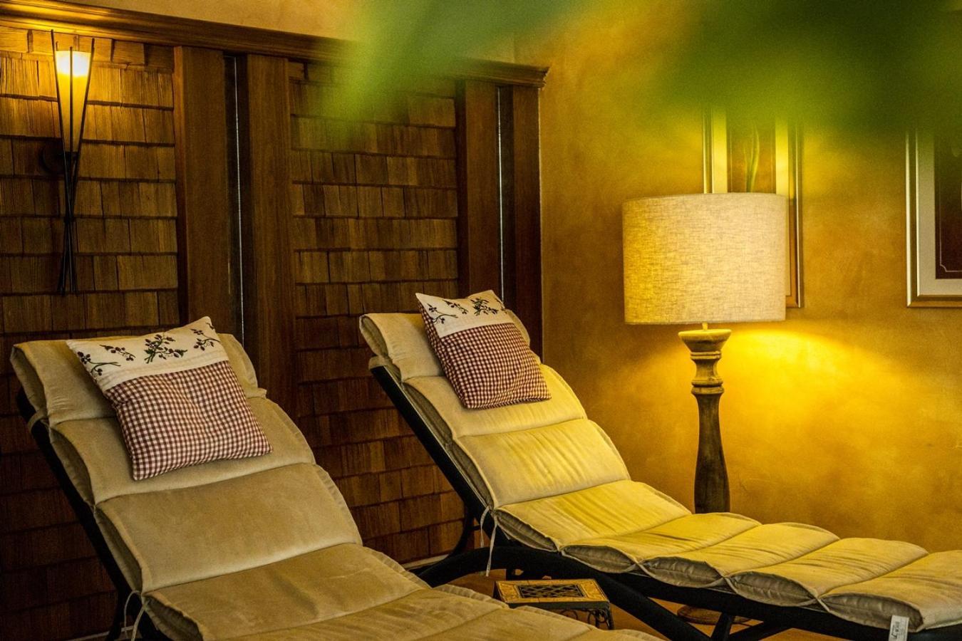 Ruhehotel & Naturresort Rehbach - Adults Only Schattwald Ngoại thất bức ảnh